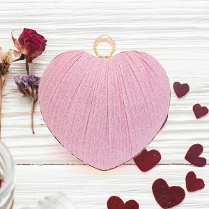 Chic Heart-Shaped Evening Clutch