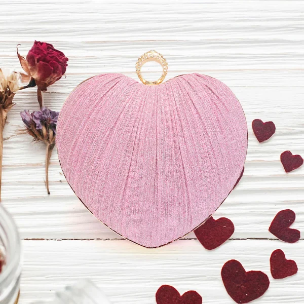 Chic Heart-Shaped Evening Clutch