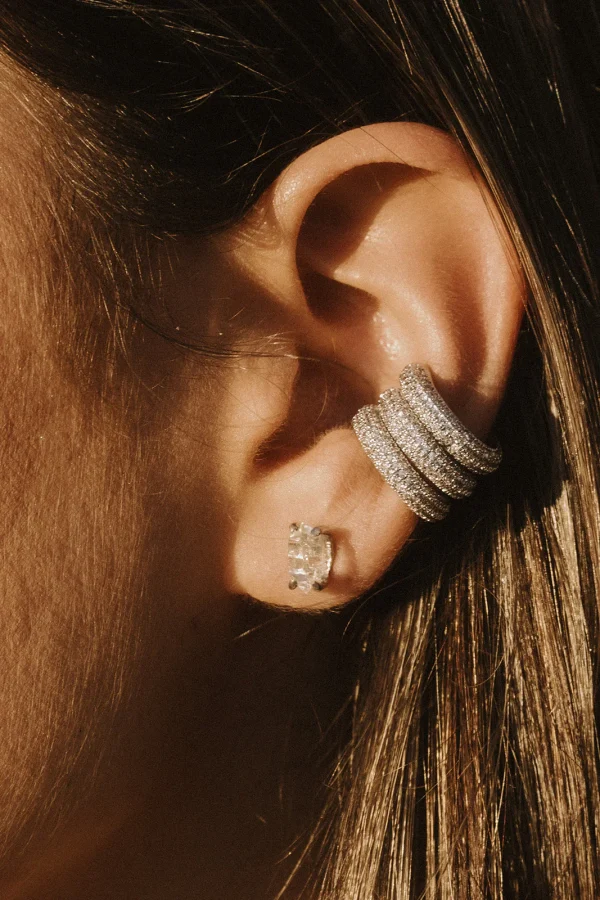 Elegant Crystal-Studded Cuff Earring - Image 3