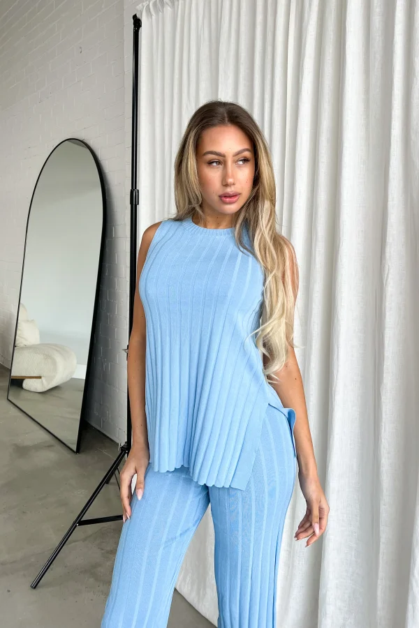 Casual Chic Blue Ribbed Knit Ensemble - Image 6