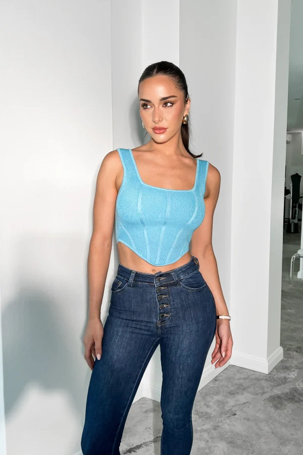 Chic Ribbed Knit Crop Top - Image 4