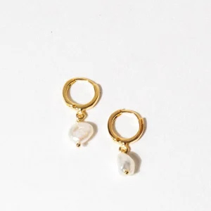 Chic Faux Pearl Drop Earrings