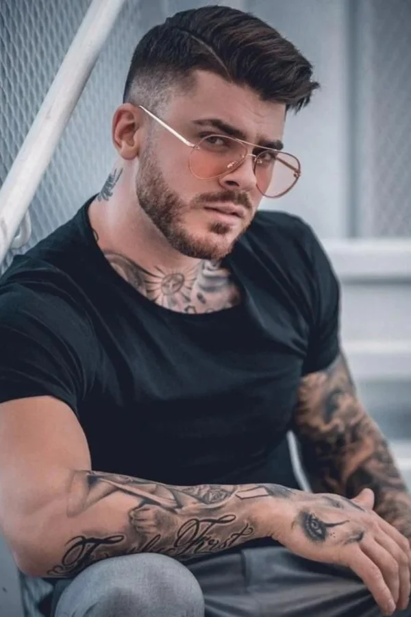 Stylish Yellow-Tinted Aviator Glasses - Image 4