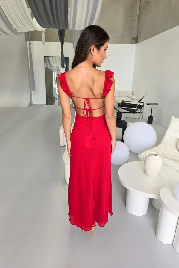 Elegant Red Sleeveless Evening Dress - Image 3