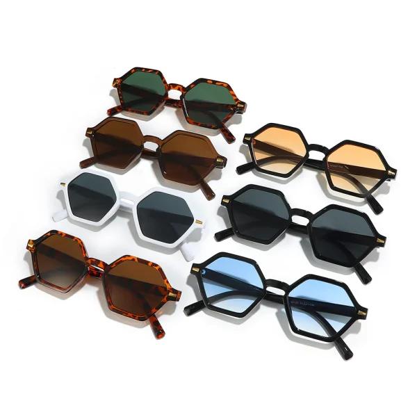Sleek Geometric Black Sunglasses - Image 9