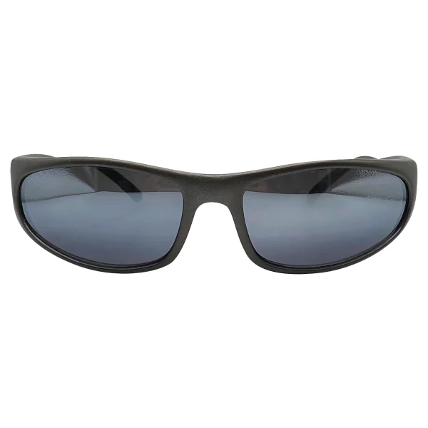 Stylish Black Frame Sunglasses - Image 15