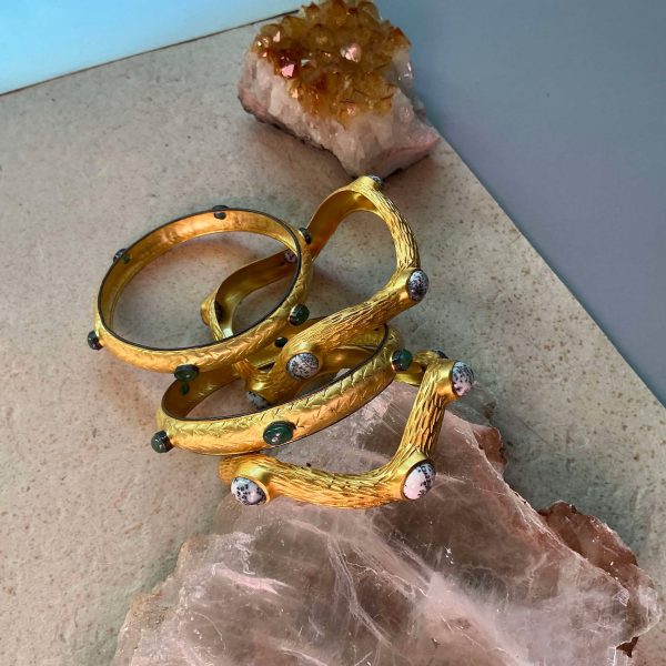 Elegant Branch-Inspired Bracelet - Image 3