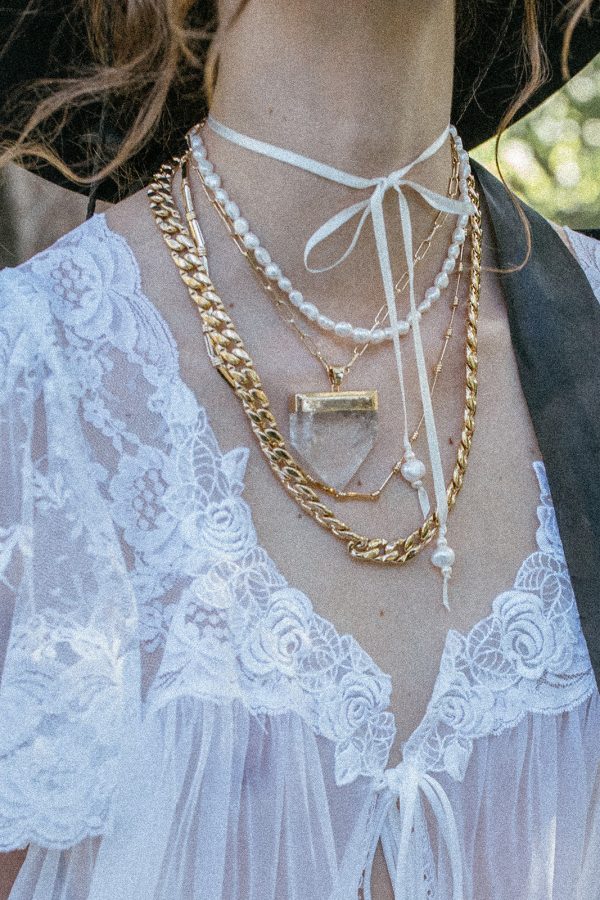 Elegant Beaded Gold-Toned Necklace - Image 6