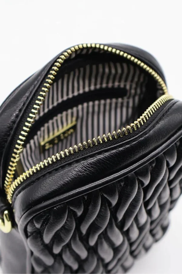 Elegant Quilted Crossbody Bag - Image 2
