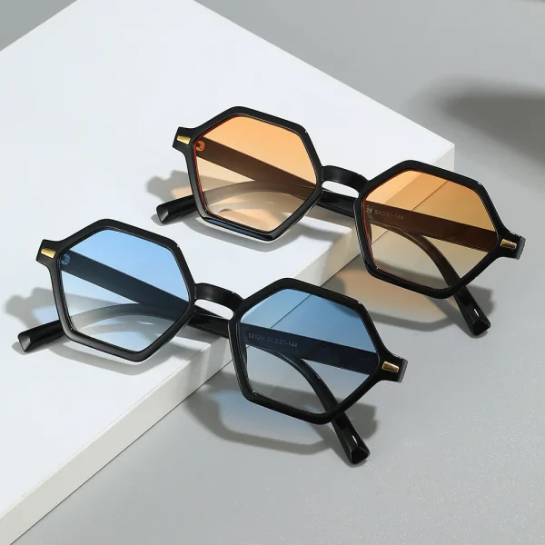 Sleek Geometric Black Sunglasses - Image 7